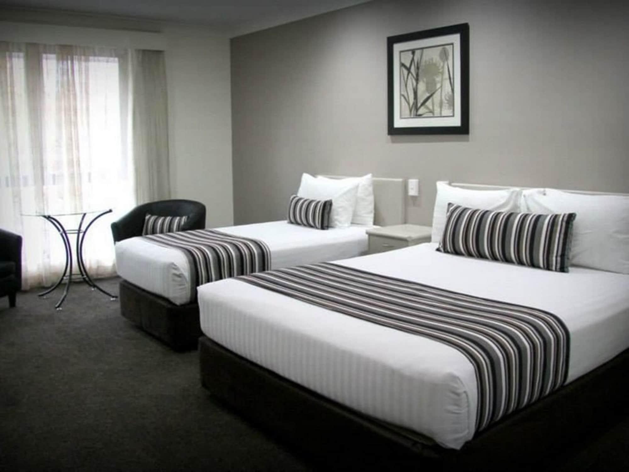 Central Caleula Motor Lodge Ориндж Екстериор снимка